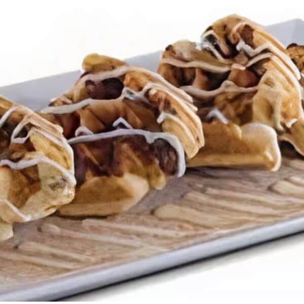 8 Nanna's Cinnamon Rolls